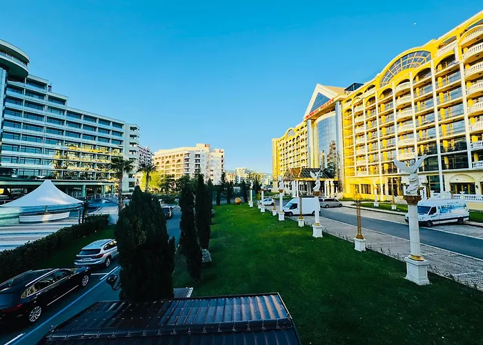 Victoria Two Bedroom Sunny Апартамент Слънчев бряг